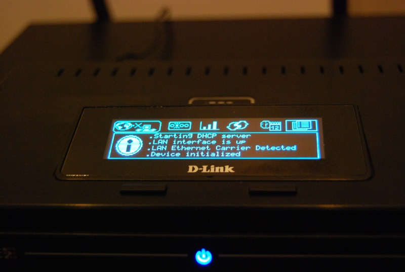 Illustration for article titled Hands on with D-Link's DGL 4500 OLED Screen Gaming Router